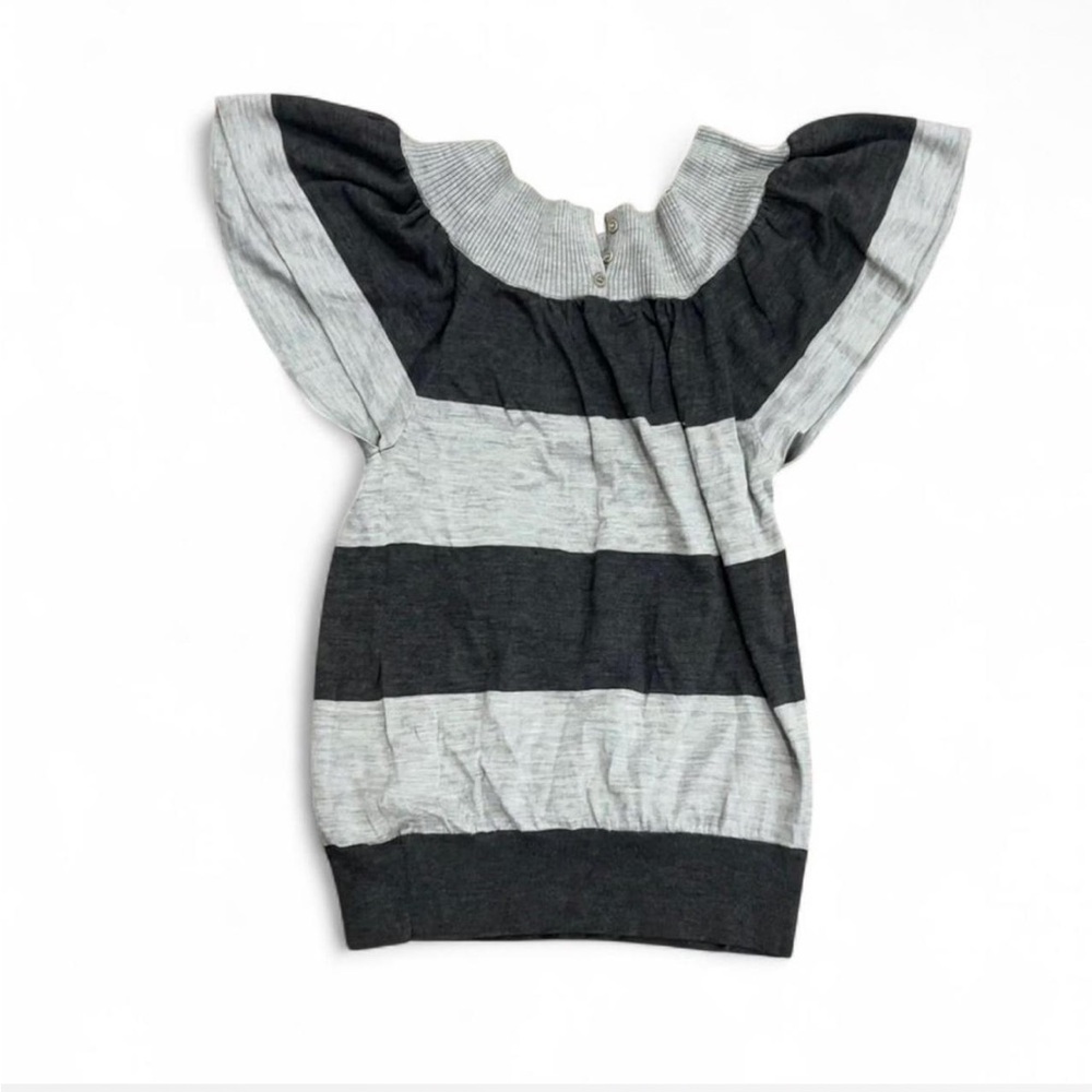 BCBG Flutter Sleeve Sweater Top — Charcoal & Light Gray